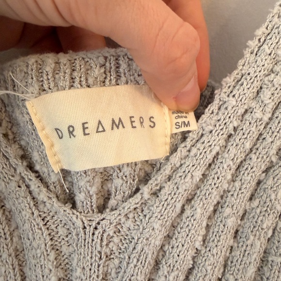 Light Gray Ribbed V-Neck Tank Top - Picture 4 of 5